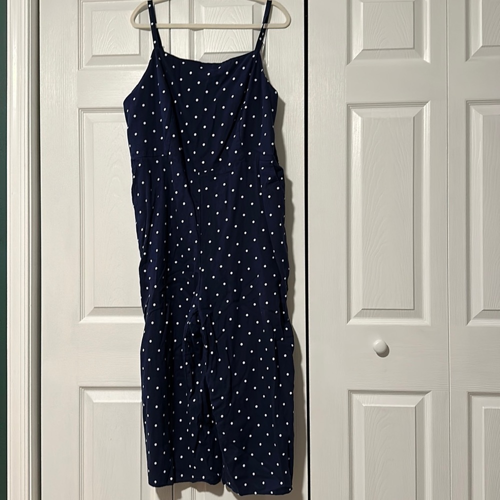 Cute navy blue with white polka dots jumpsuit. Has pockets! Old Navy, size XXL.